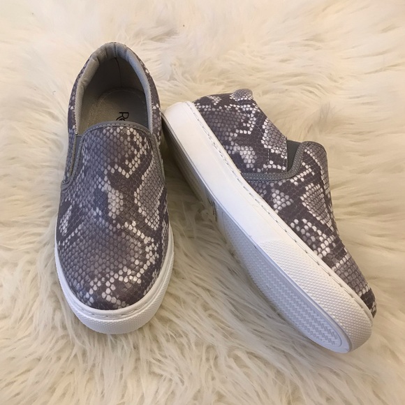 •LAST 1• Blair Snakeskin Slip Ons - Picture 3 of 8